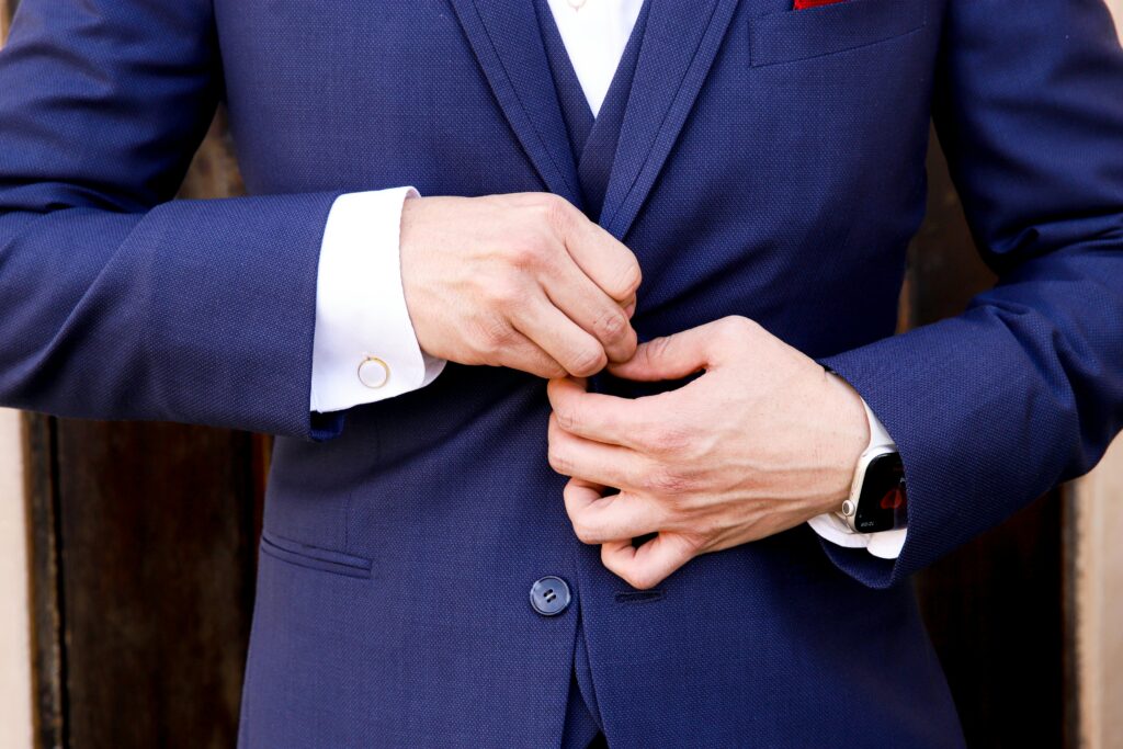 What to take to a Job Interview: The Ultimate Guide