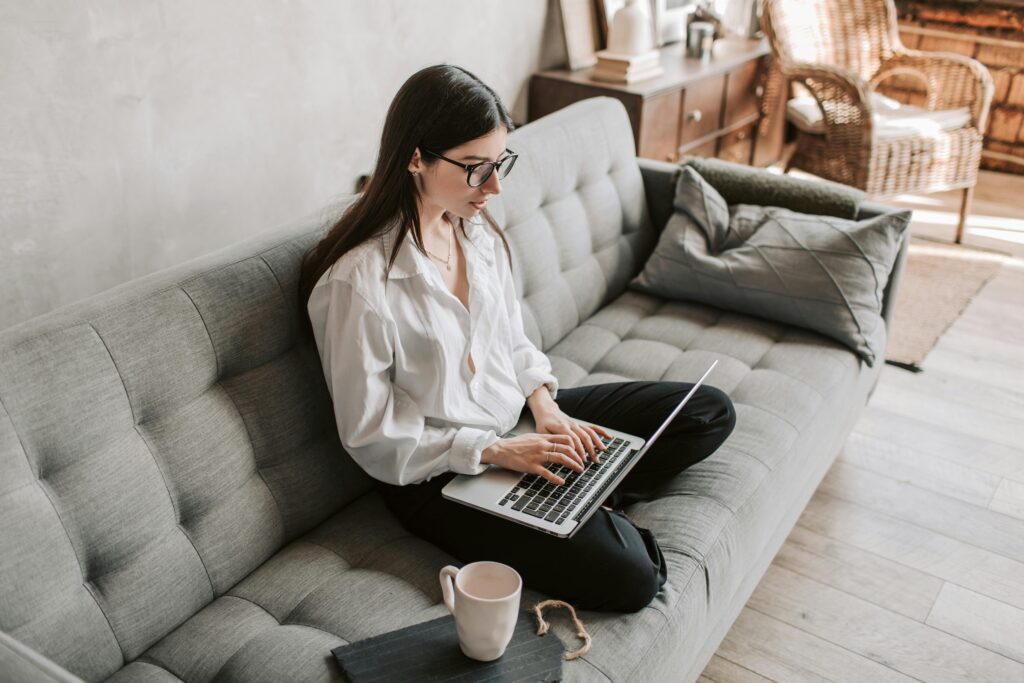 How to Email Your CV to Employers: Tips and Examples